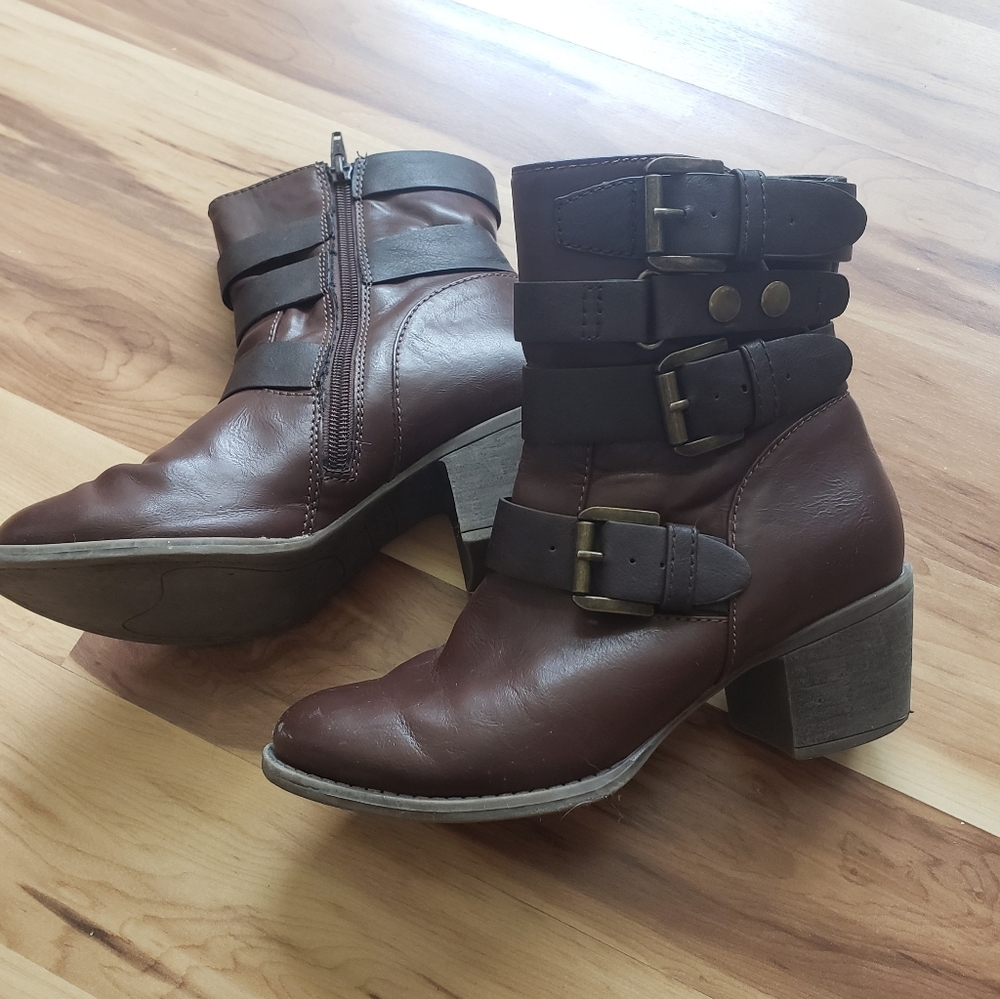 Ruff Hewn brown buckle boots zipup Size 6 M